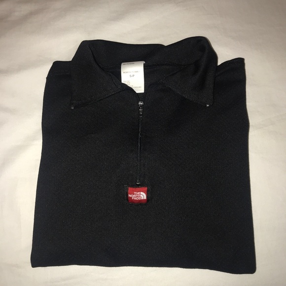 The NorthFace Women’s 1/4 Pullover - Picture 2 of 5